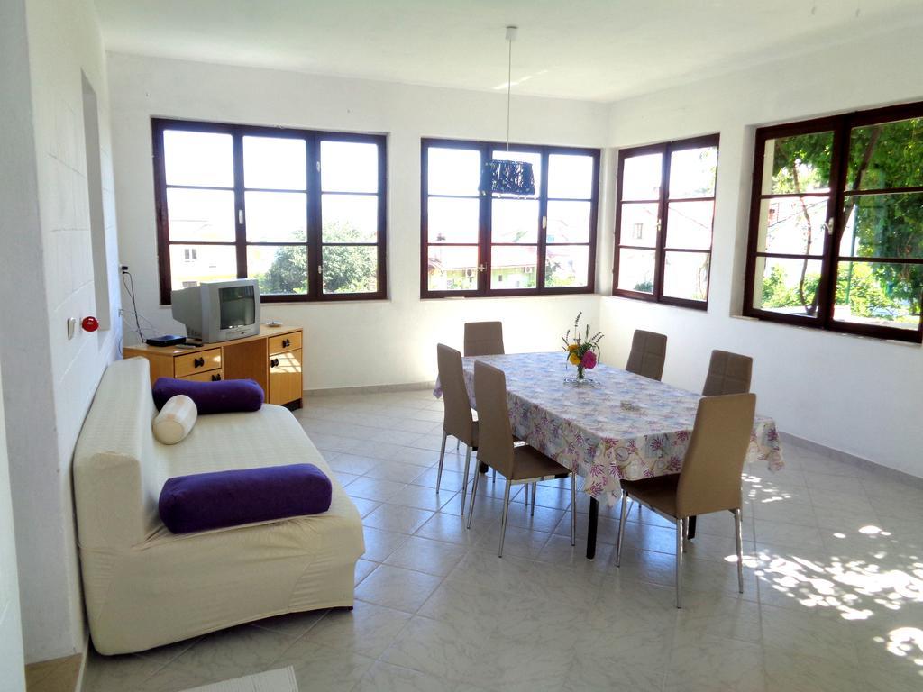 Apartments Skrivaneli Єлса Екстер'єр фото